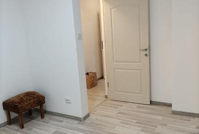 3 camere decomandate în Pajura | Etaj 1/3 | Parcare proprie | Centrală Vaillant - 11