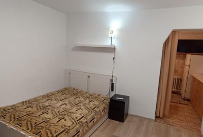 Garsoniera spatioasa la vila  zona Rahova  Carrefour Alexandriei Buc sector 5 - 6