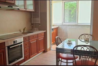 Apartament cu 4 camere decomandat în Ultracentral