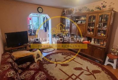 Apartament cu 3 camere semidecomandat, mobilat în Mircea cel Bătrân