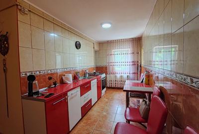 Apartament 3 camere Zona  Tractorul ! - 5