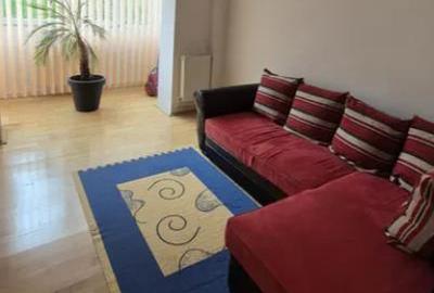 Apartament cu 2 camere decomandat în Răcădău