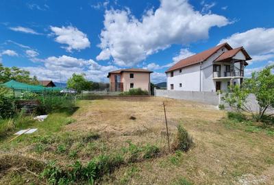 Teren Construcții de 356 mp, în Periferie