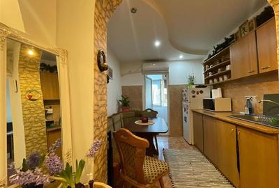 Apartament cu 2 camere decomandat în E3