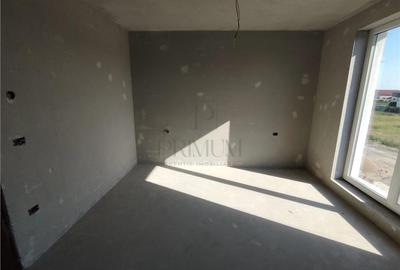 Duplex superb - bucatarie inchisa - teren 375 mp - canalizare - 5
