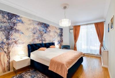 Apartament LUX ultracentral | 79 mp + terasă 50 mp | Saună proprie | Parcare sub - 2
