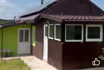 Casă cu 3 camere în Cerchezu