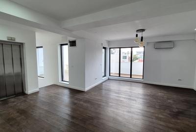 Apartament cu 2 camere semidecomandat în Polonă
