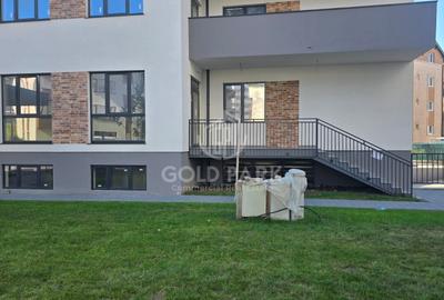 Spatiu Comercial - 190mp - 5 Parcari - Floresti - 1