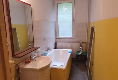 Garsonieră decomandată în Drumul Taberei