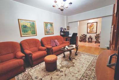 Apartament cu 4 camere decomandat în 13 Septembrie