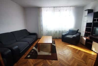 De inchiriat apartament 3 camere cu loc de parcare - Piata Unirii - 1