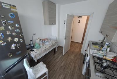 Apartament cu 3 camere decomandat, etaj 4/10, zona Alexandru cel Bun - 7
