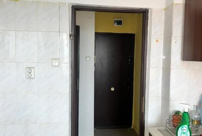 IANCULUI - Mihai Bravu, Apartament cu 2 camere semidecomandat - 46 mp - 10