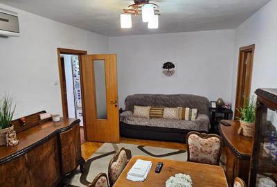 Apartament 3 camere situat pe Mihai Bravu- zona Dimitrov - 1