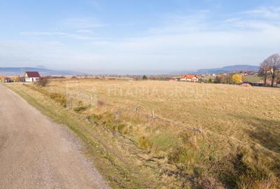 Teren intravilan parcelabil, priveliște spre munți, Sohodol, Bran - 3