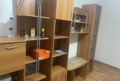 Apartament cu 2 camere decomandat, mobilat în Sud