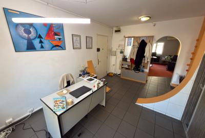 Apartament 3 camere, etajul 4, centrala,  Nerva Traian, str. Anastasie Panu 6 - 8