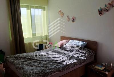 Apartament cu 2 camere semidecomandat, mobilat în Borhanci