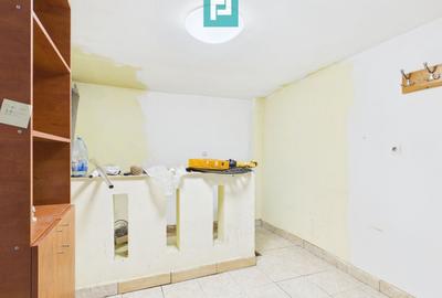 Ieftin-Casă 70mp + Hală 100mp, Str. Navigatorilor - 6