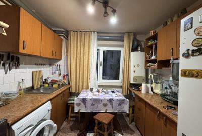 2 cam, etaj 1, 51 mp, fara imbunatatiri, Aleea Rozelor - 5