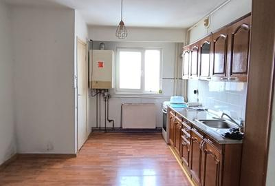 Apartament cu 2 camere decomandat în Mărăști