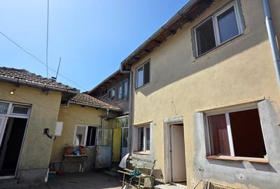 CASA + VILA IN CENTRUL CONSTANTEI SC=143 MP. + TEREN 170 MP. IDEAL INVESTITIE ! - 1