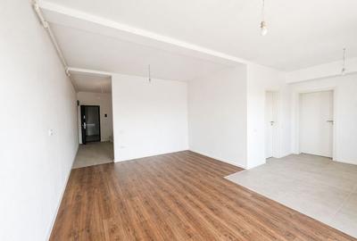 Apartament cu 2 camere semidecomandat în Moșnița Nouă