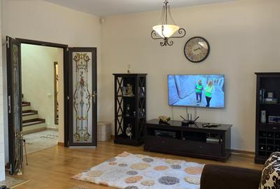 Vila P+1-Compozitori -5 cam teren 270mp pret 390.000 euro - 1