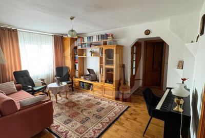 Apartament 4 camere, decomandat, Manastur - 1