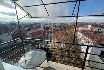 Apartament cu 3 camere semidecomandat, mobilat în Dâmbul Rotund
