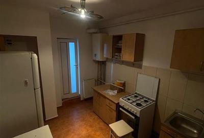 Apartament 3 camere Dacia - Decomandat - 4