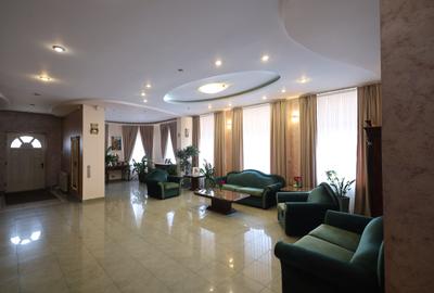 Casă individuală cu 9 camere în Parcul Carol