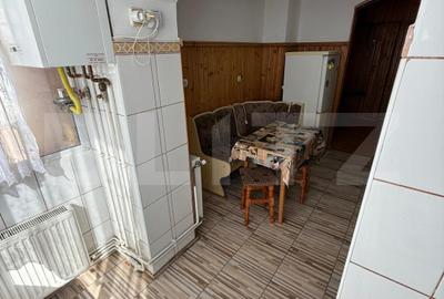 Apartament 2 camere, decomandat, etaj intermediar, zona foarte linistita - 4