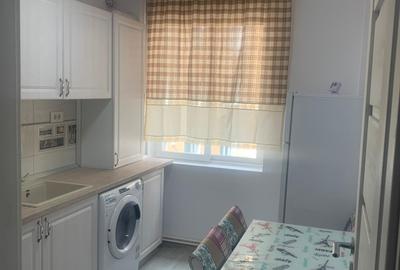 Se inchiriaza  in centru apartament cu doua camere, pret 400 euro lunar - 3