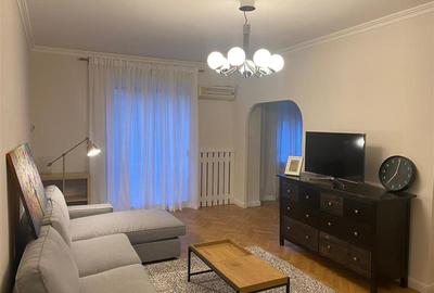 Apartament 2 camere, renovat, mobilat si utilat, zona Polona