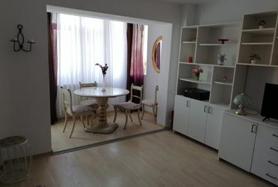 Apartament cu 2 camere,Micro 20