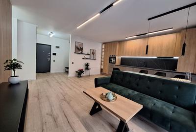Apartament cu 2 camere semidecomandat, mobilat în Florești