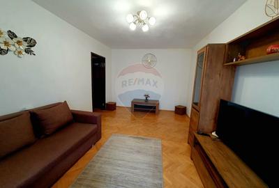 3 camere aproape de metrou, într-o zonă verde și liniștită - 1