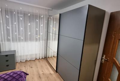 Apartament cu 2 camere decomandat în Casa de Cultură