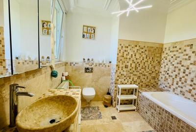 Pajura - Presei, Apartament 3 camere deosebit, centrala proprie. - 11