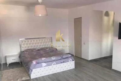 Garsoniera moderna, la cheie, bloc nou, centrala, metrou 1 Decembrie - 1