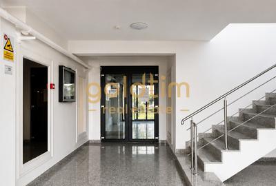 LUX / MOBILAT UTILAT / BALCON GENEROS / LOC DE PARCARE - 23