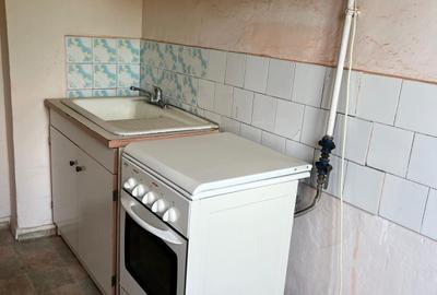 Apartament 3 camere semidecomandat, Valea Călugărească – de renovat - 6