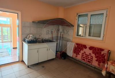 Cabană/Pensiune cu 12 camere de vânzare în Rânca - 20