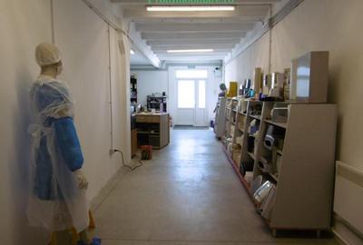 Spațiu industrial, de 300 mp, în Periferie