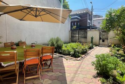 Tomis I, vila P+1 cu 4 camere, 2 balcoane, curte, loc de parcare - 1