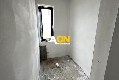 Casa individuala semifinisata, 4 camere, 2 bai, 448mp teren - 14