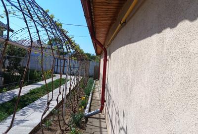 Casa 3 camere baie,bucătărie  toate utiilitatile la 8,5 km de Selgros Craiova - 3