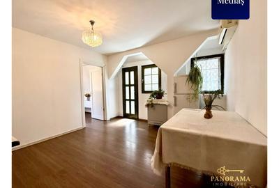 Apartament la etajul 1 cu terasa de 21.5 mp, situat în zona centrală - 11